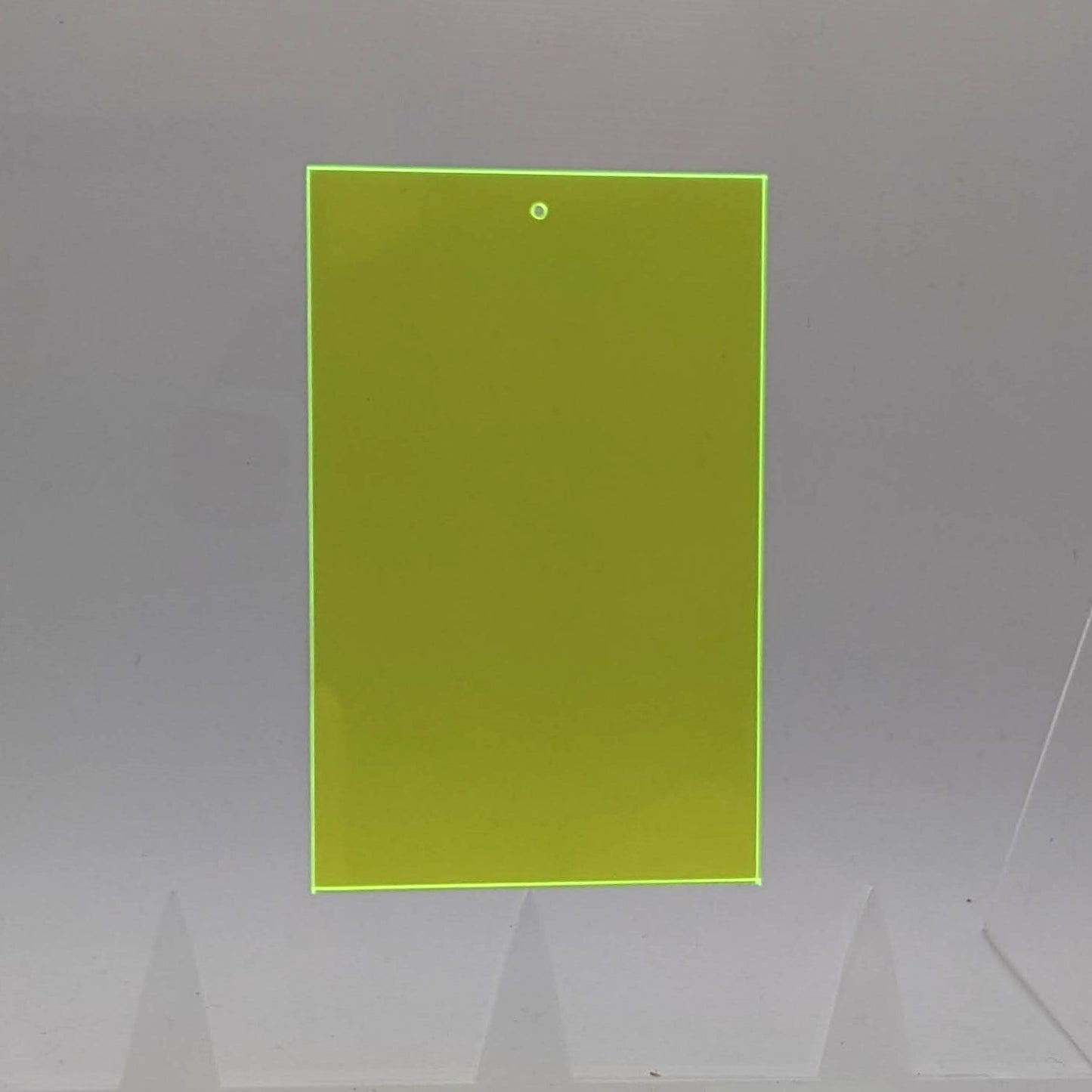 Acrylbuchstaben (6,7 cm x 8 cm) –Fluoreszierende oder neutrale Farben