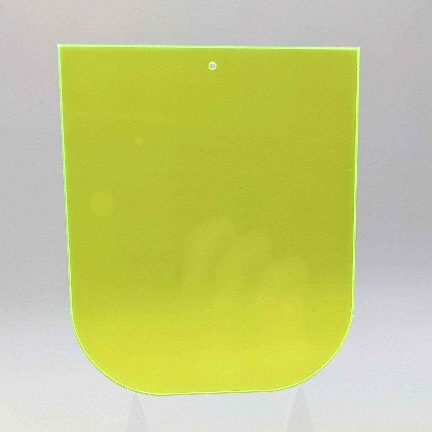 Acrylbuchstaben (6,7 cm x 8 cm) –Fluoreszierende oder neutrale Farben