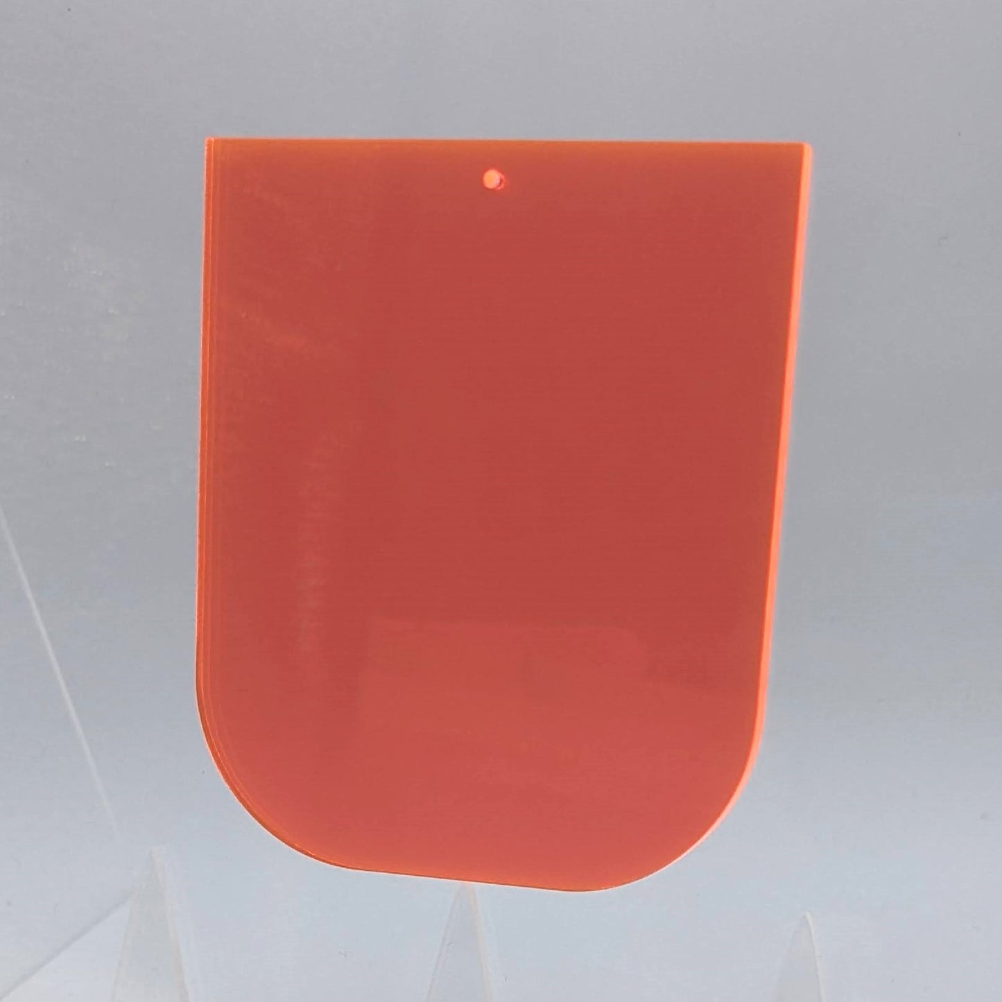 Acrylbuchstaben (6,7 cm x 8 cm) –Fluoreszierende oder neutrale Farben