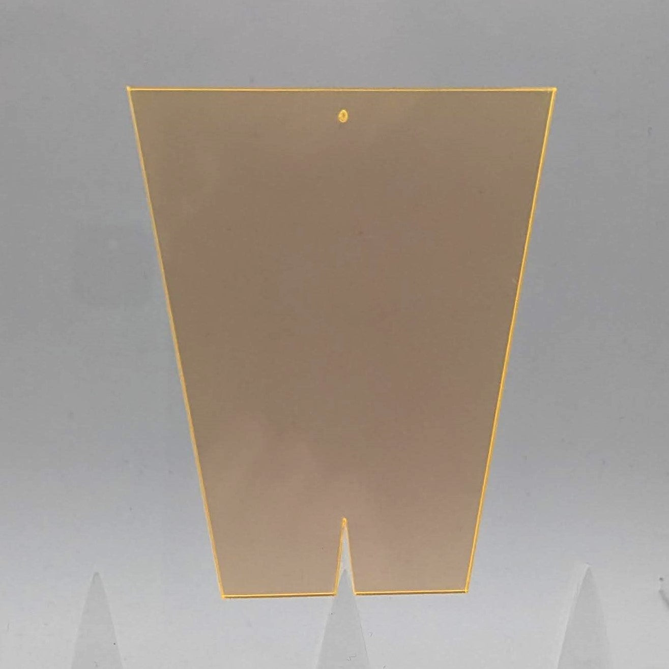 Acrylbuchstaben (6,7 cm x 8 cm) –Fluoreszierende oder neutrale Farben