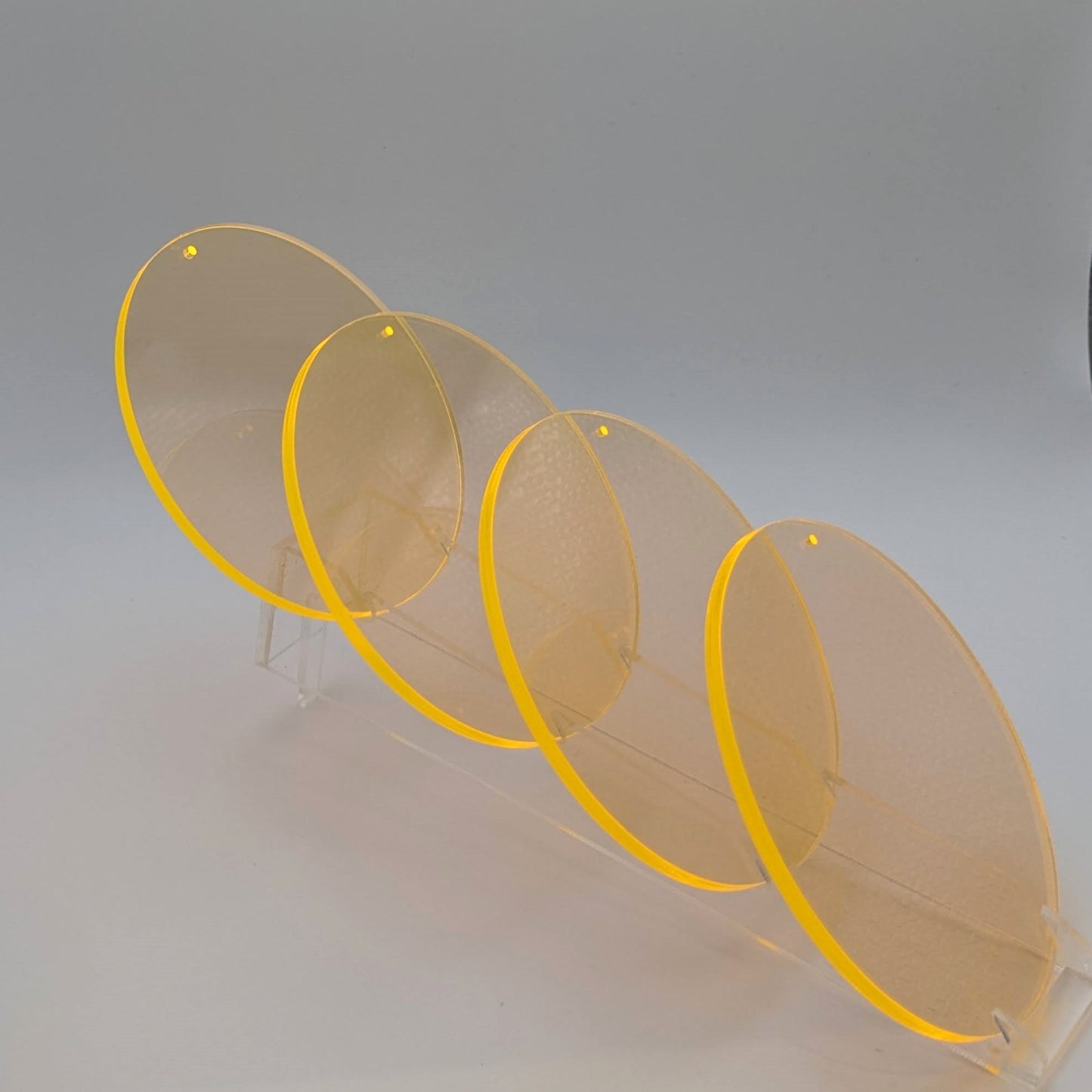 Sonnenfänger Kreise – fluoreszierendes Acryl – Set aus 4 kleinen Kreisen